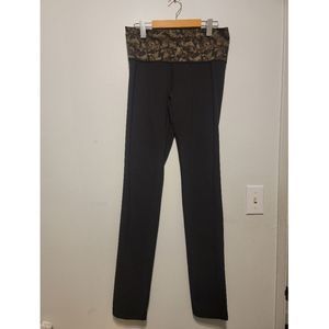 Lululemon straight leg pant size 8